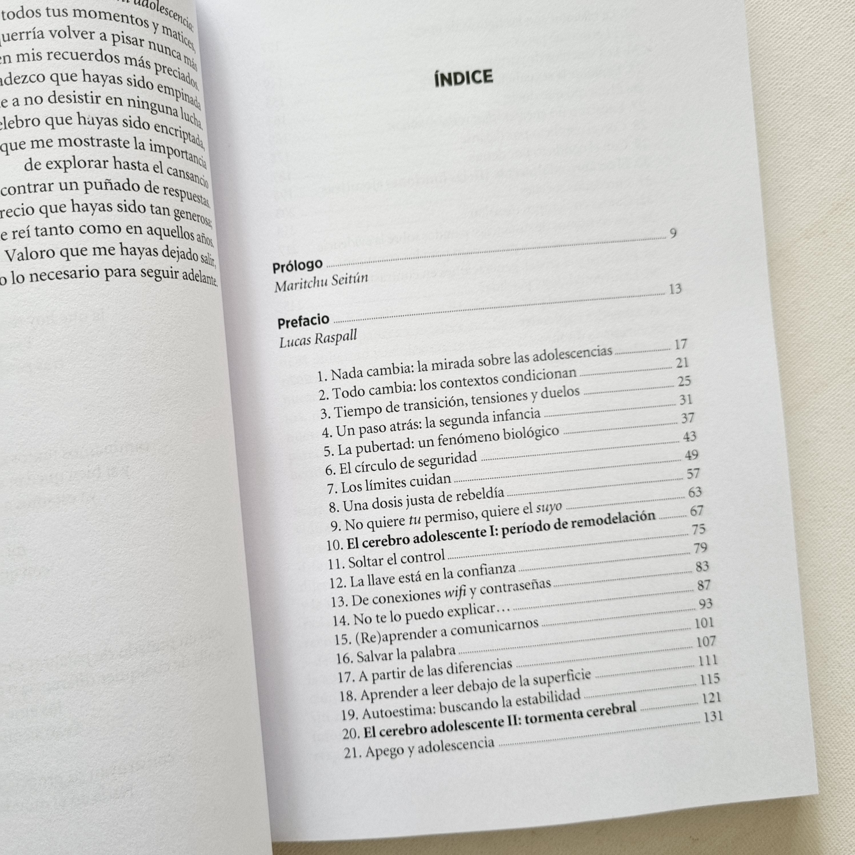 Desafíos de la adolescencia: 40 posteos para una crianza positiva Desafíos de la adolescencia: 40 posteos para una crianza positiva